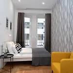 Apartamento Located, 150 M2 5 Bedrooms Apt., *